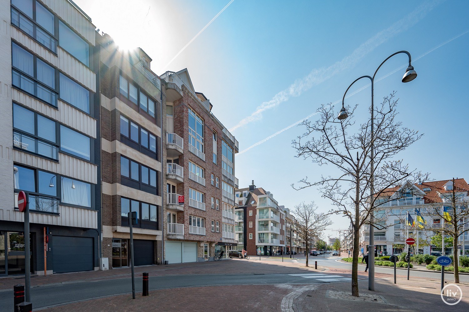 Meubl&#233; - Appartement tr&#232;s bien am&#233;nag&#233; et id&#233;alement situ&#233;, avec une vue d&#233;gag&#233;e sur la place Abraham Hans. 