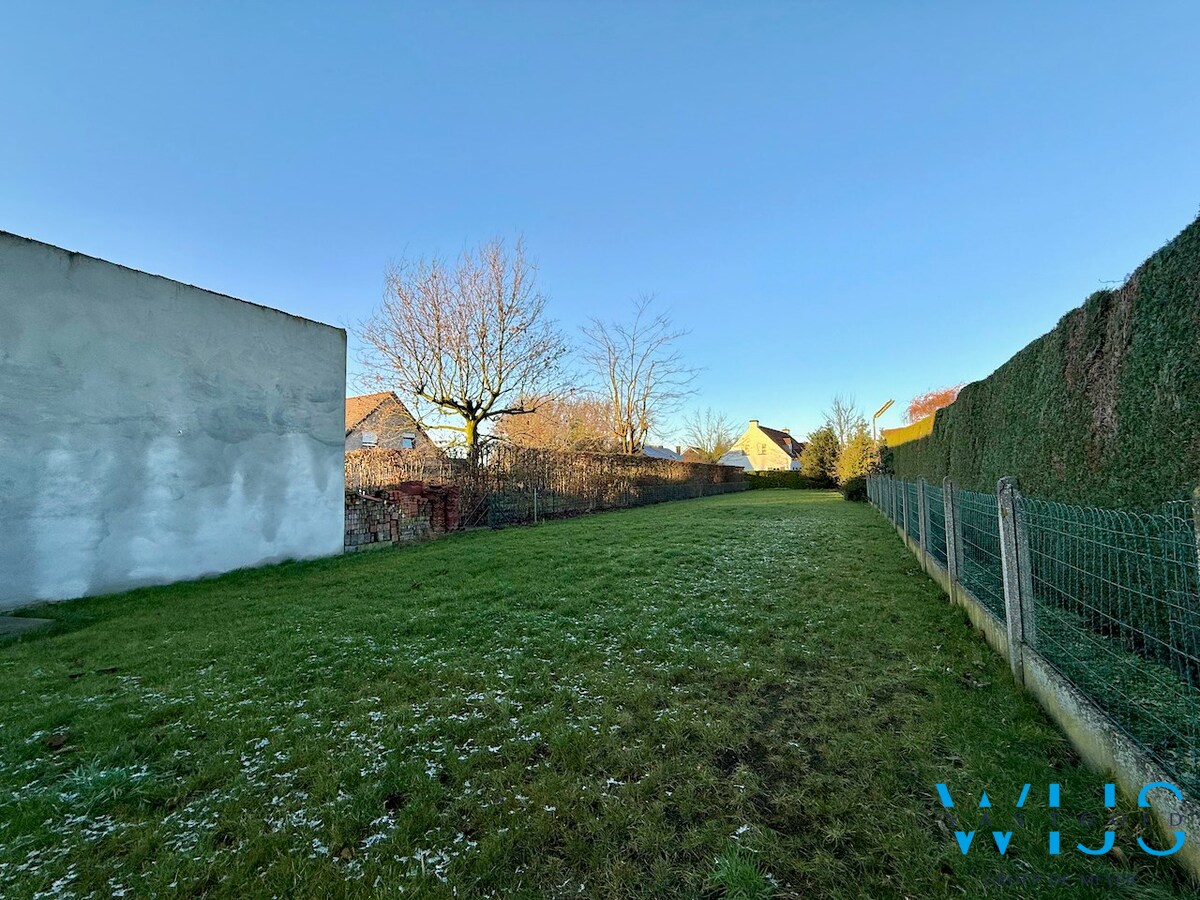 Volledig gerenoveerd woonhuis op 750m&#178; in hartje Ertvelde ! 