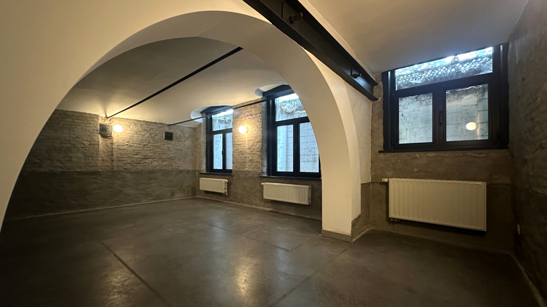 Stijlvol kantoor te huur in herenhuis aan Coupure in Gent
