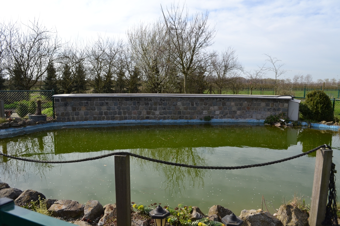 Hoeve met landgebouwen op ca. 3Ha te St-Gillis-Waas 