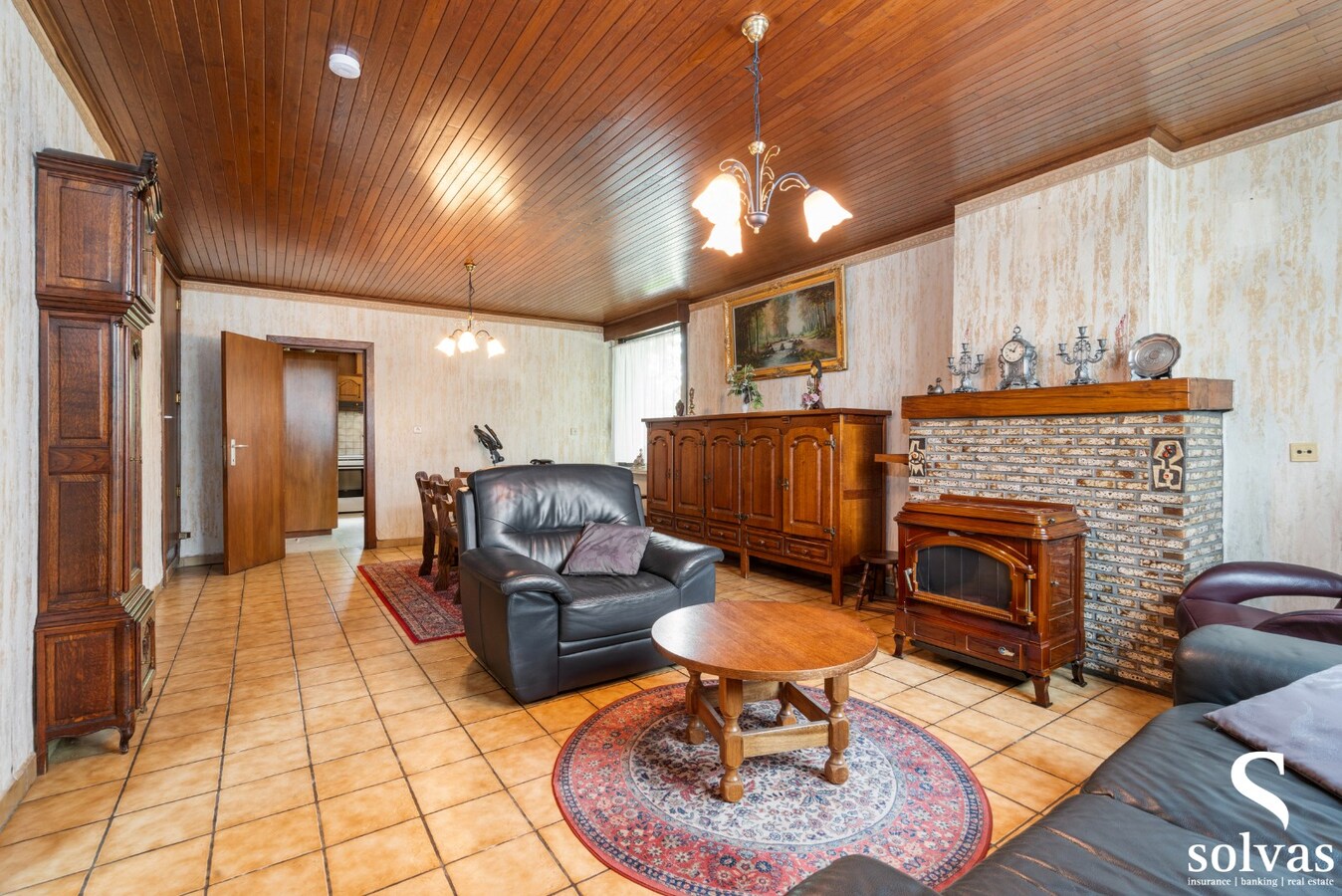 Te renoveren woning op perceel van 1270m&#178; 
