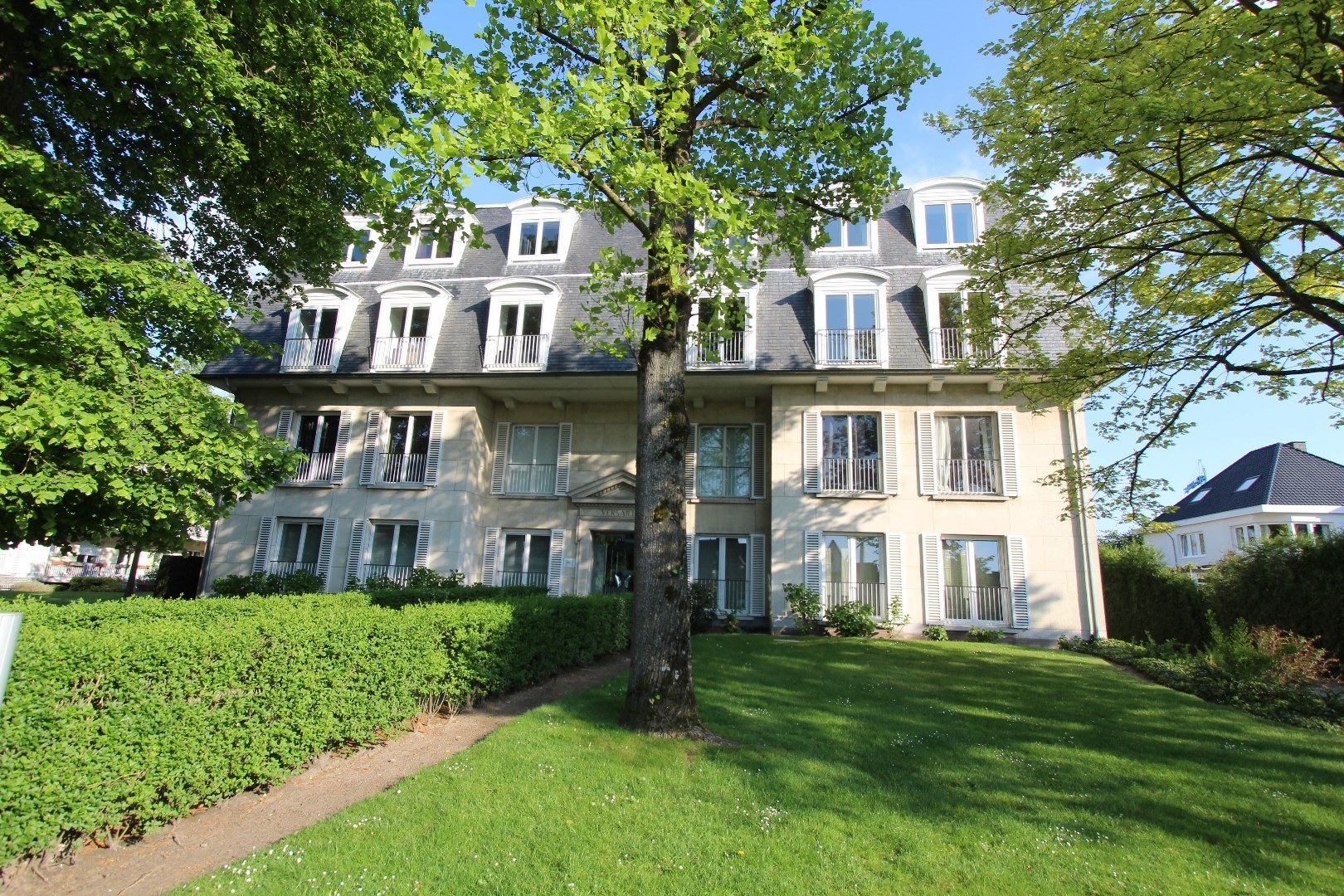 Duplex-appartement nabij de Sterre 