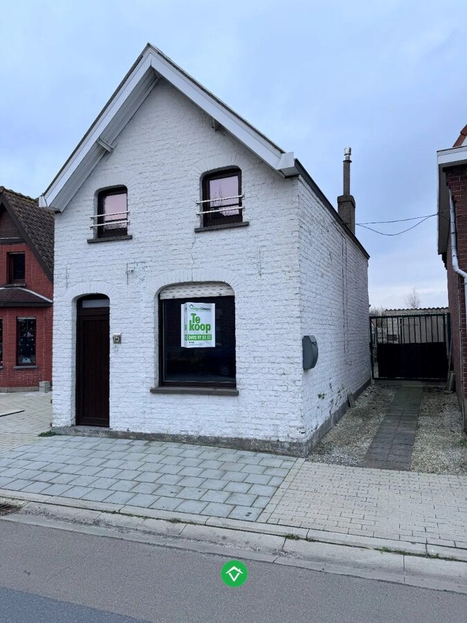 Woning met garage te Eernegem 