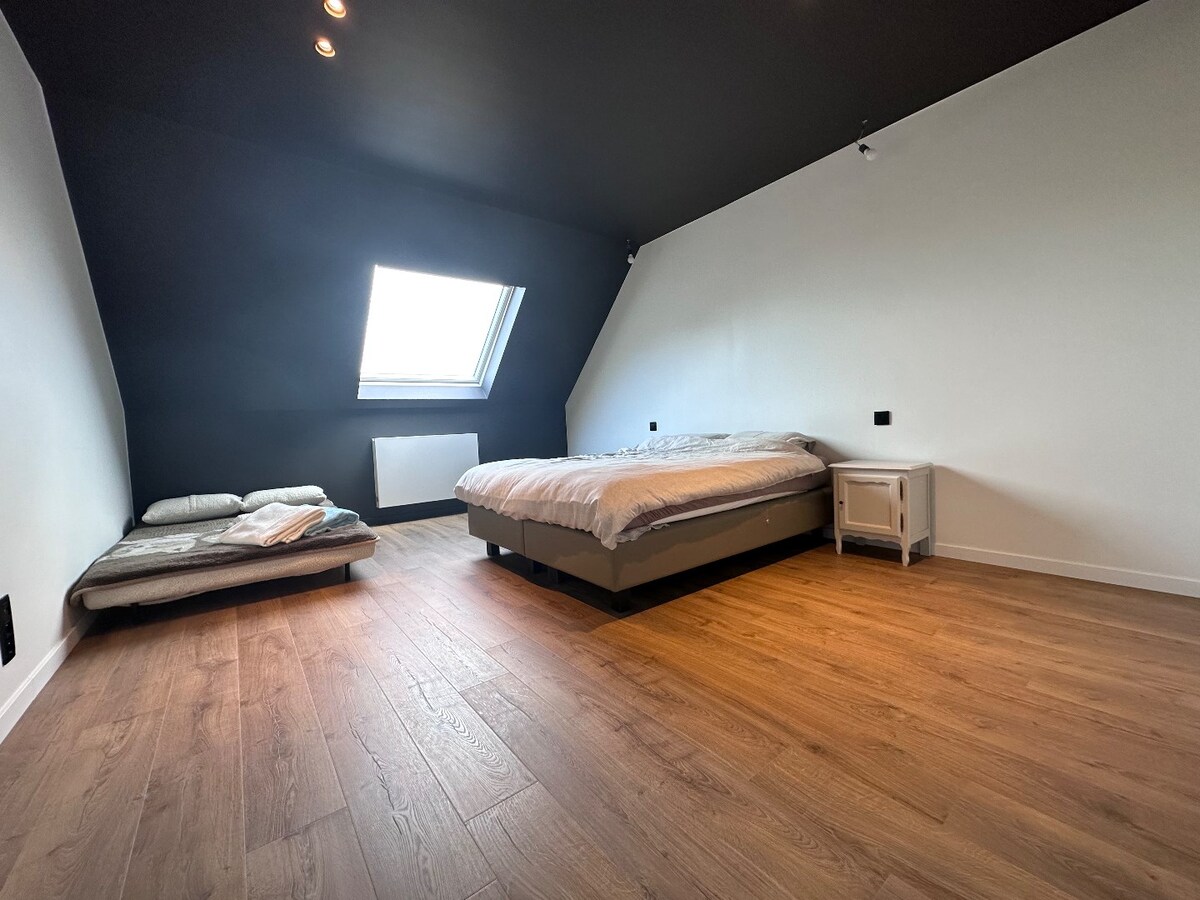 Penthouse met 3 slaapkamers en garage te Koekelare 