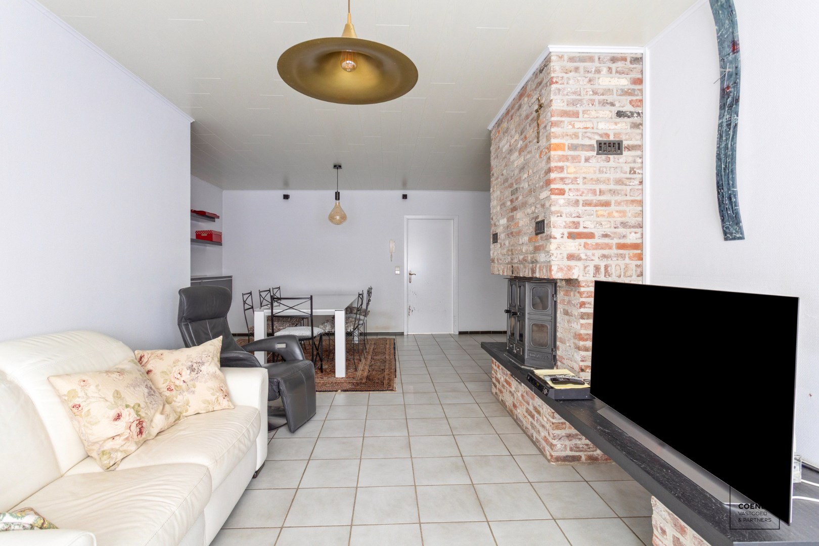 Ruime stadswoning van 177 m&#178; met 4 slaapkamers in het centrum van Hoogstraten! 