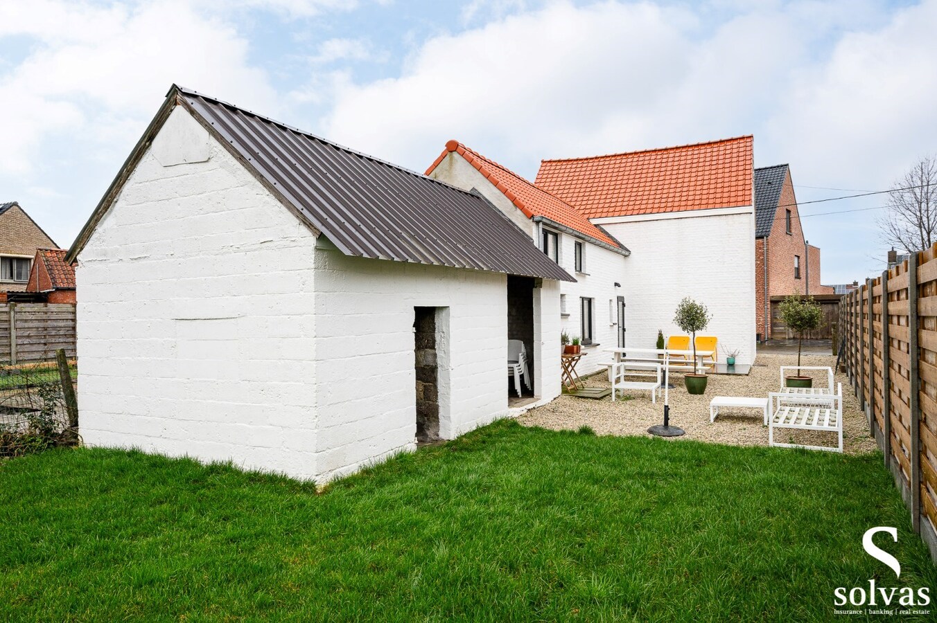 Gerenoveerde - instapklare woning met relax tuingedeelte! 