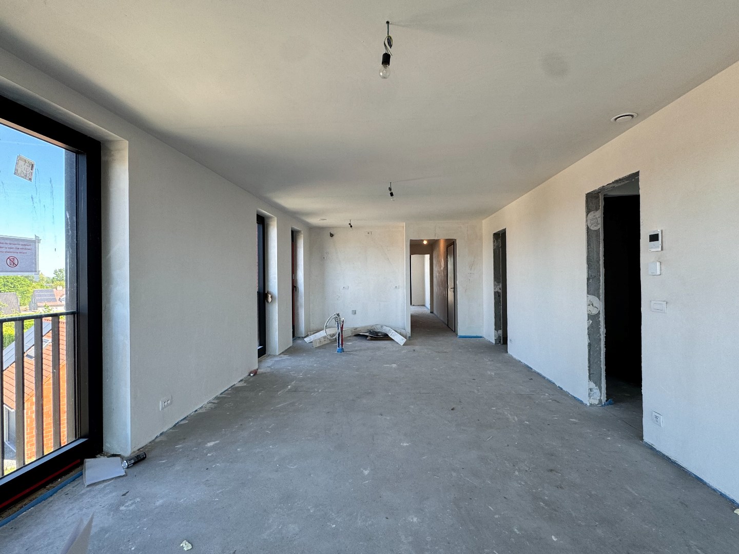Nieuwbouwappartement met twee slaapkamers, terras en ondergrondse autostaanplaats te koop in Zulte 