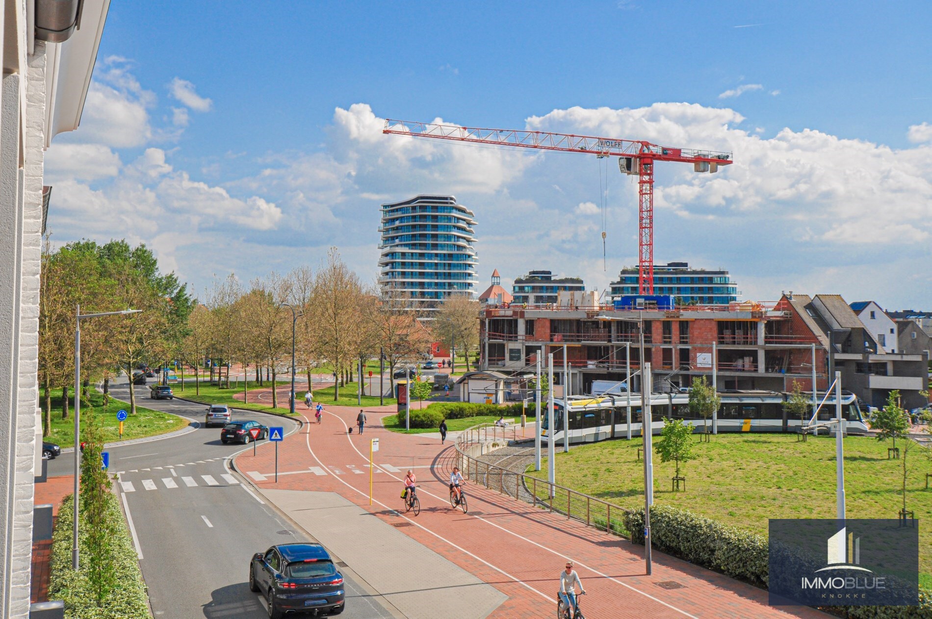 Nieuwbouw : appartement met gevelbreedte van ongeveer 5,2 meter en een ruim zonnig terras. 