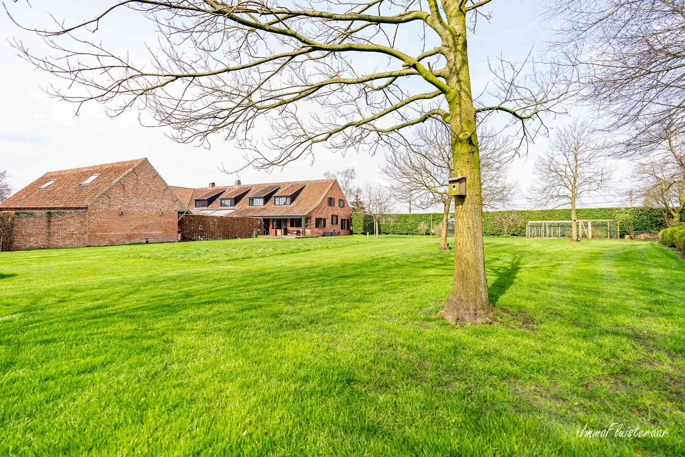 Exclusief landhuis met paardenfaciliteit op ca. 2,6 ha in Wuustwezel, (met mogelijkheid tot aankoop van ca. 6 ha aangrenzend weiland) 