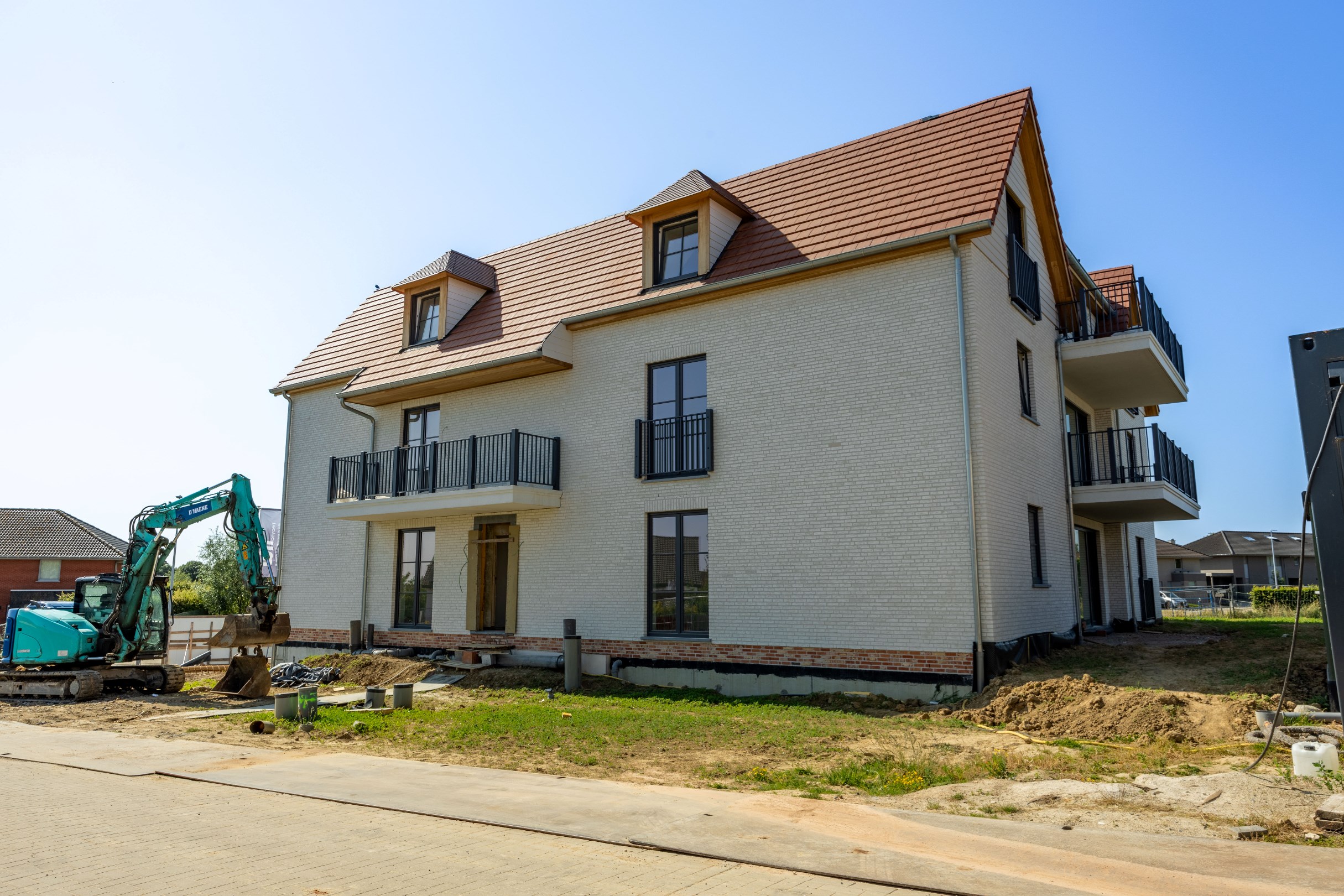 LUXUEUS NIEUWBOUWAPPARTEMENT MET ZONNIG TERRAS 