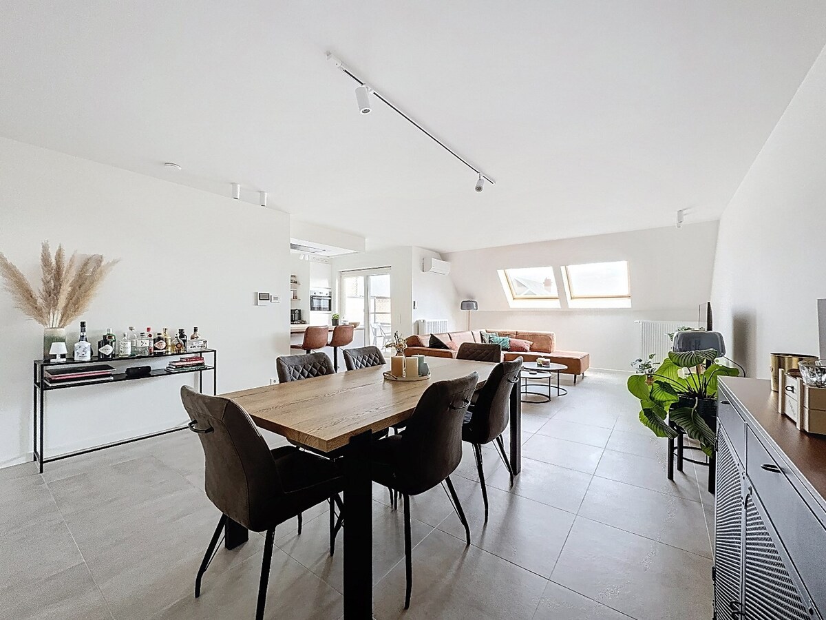 Recent (2021) en energiezuinig tweekamerappartement te Lierde 