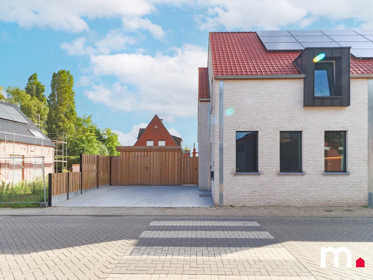 Instapklare halfopen nieuwbouwwoning in Wevelgem te koop ! 