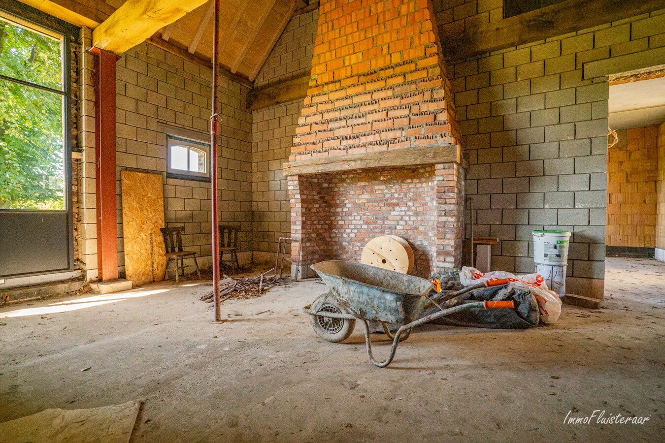 Unieke hoeve op een uitzonderlijke locatie op ca. 5ha te Peer 