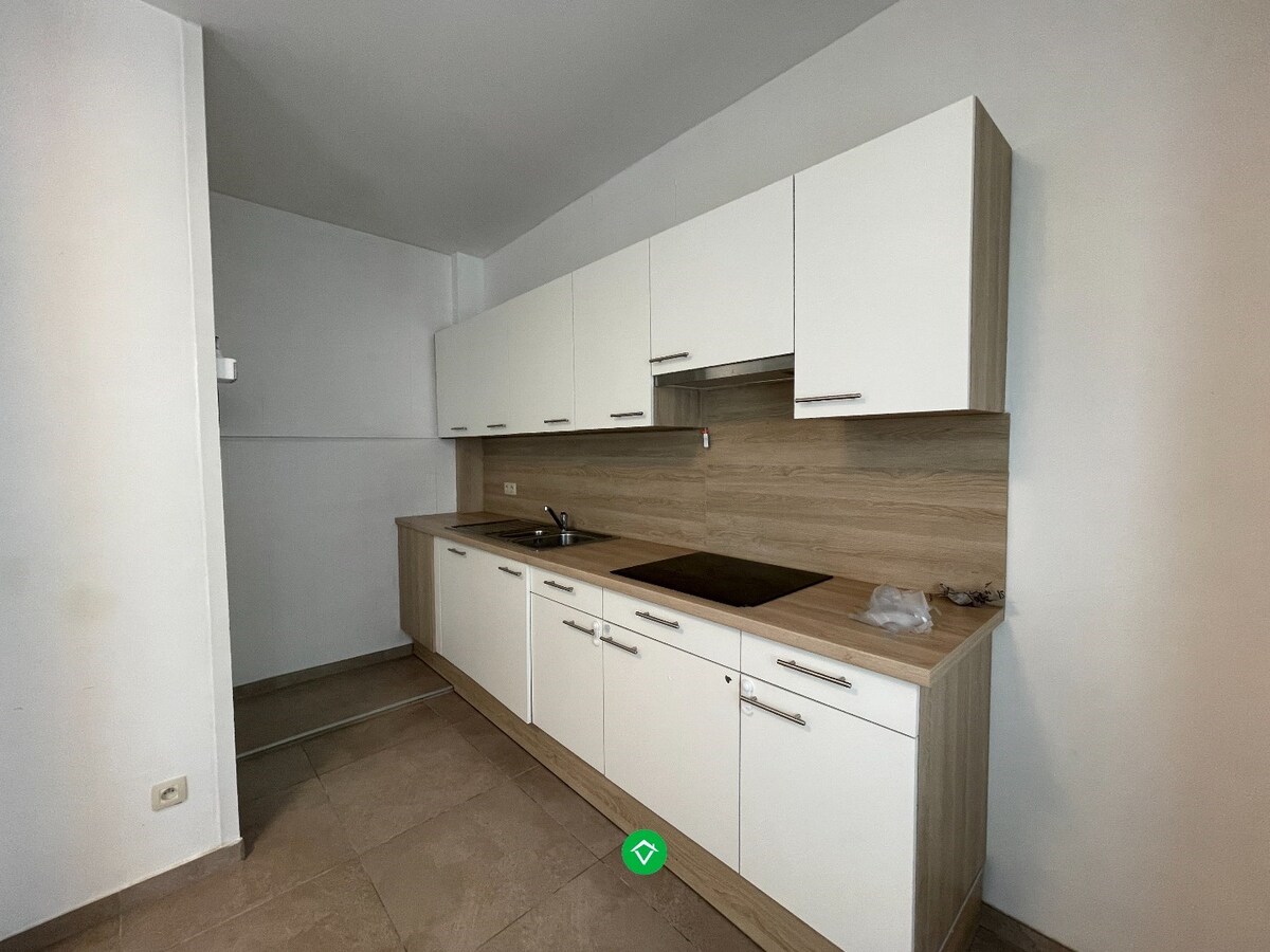 Hoekwoning met 2 slaapkamers te centrum Roeselare 