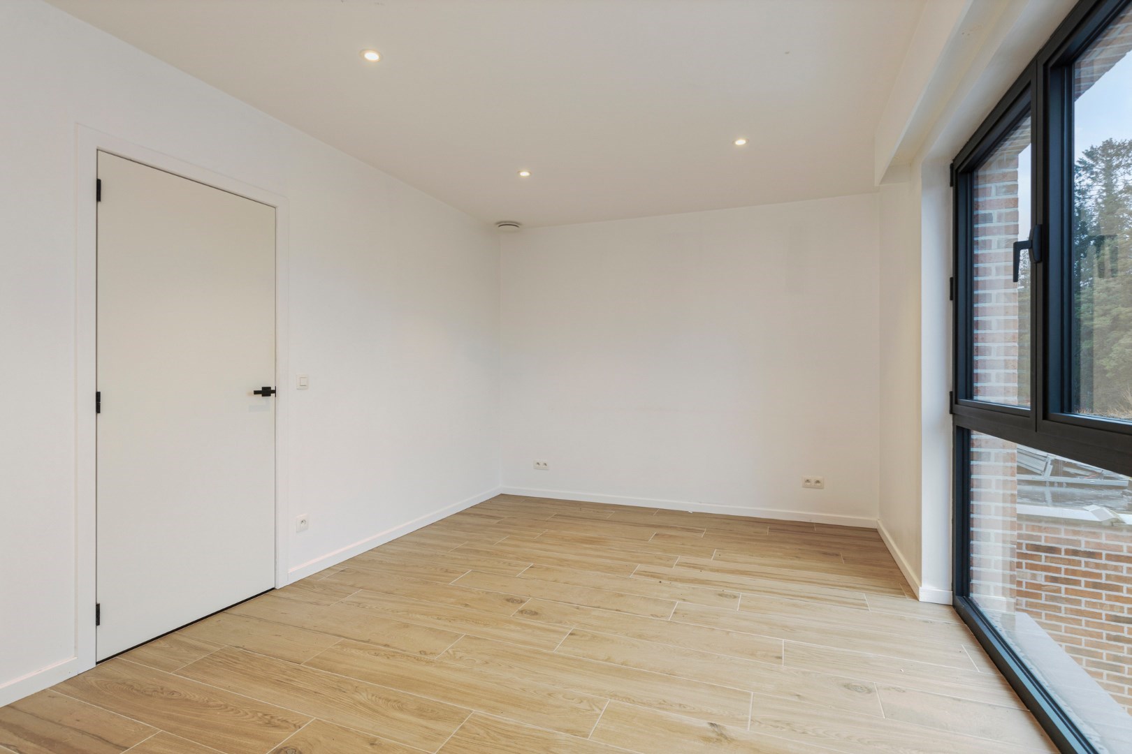 Prachtig gerenoveerde woning met 3 slaapkamers, 2 badkamers en een bewoonbare oppervlakte van 130m&#178; 