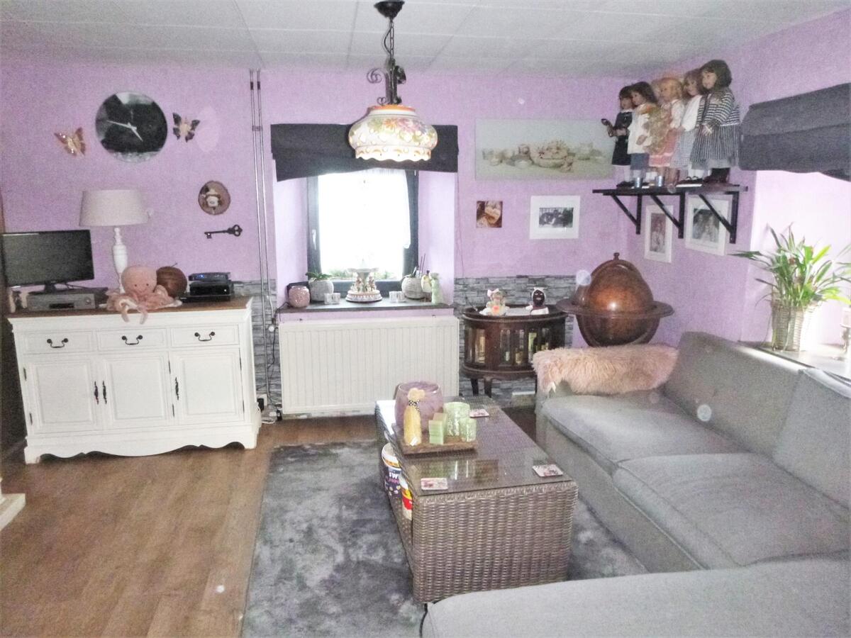 OPTIE - Woning met schuur, aanhorigheden en weilanden op ca. 1,64ha te Amel (Luik) 