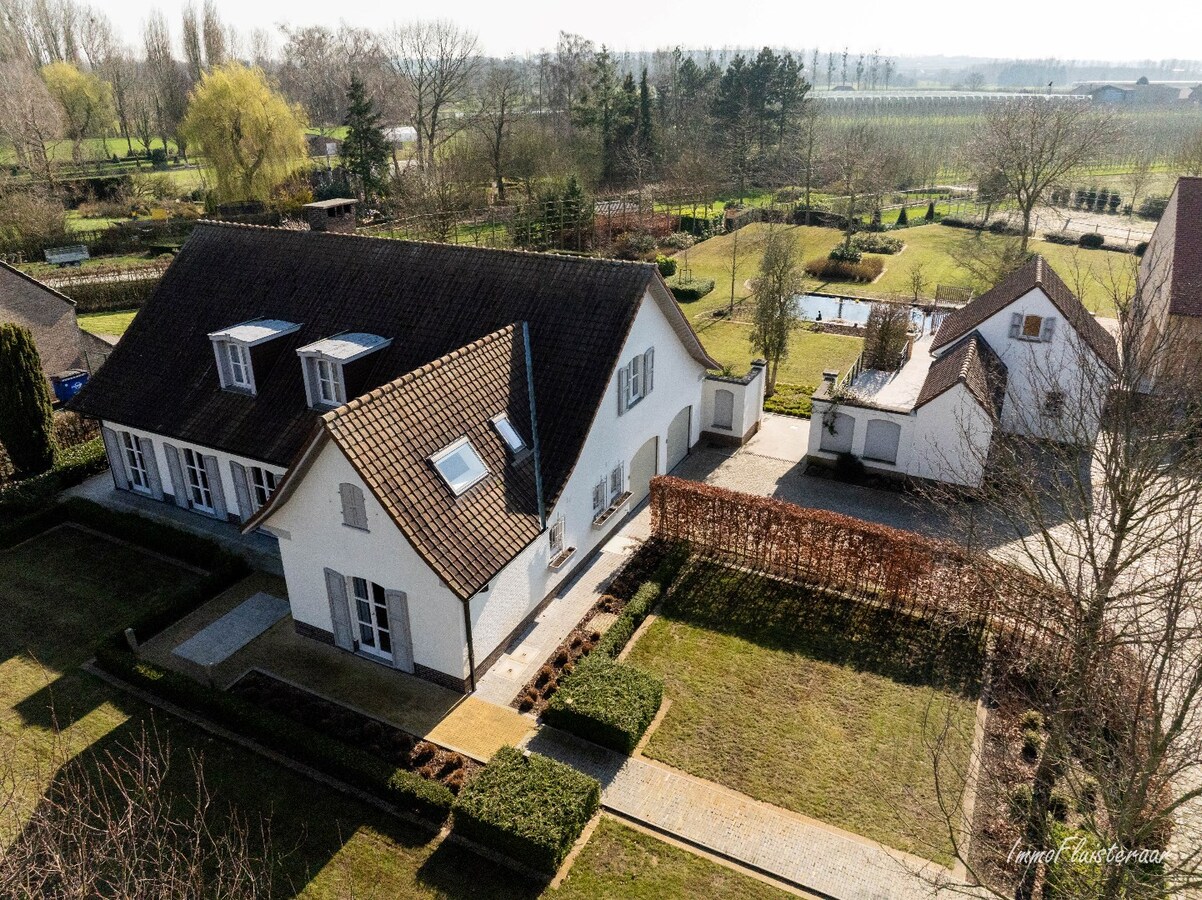 Prachtige gerenoveerde woning met bijgebouwen en paardenfaciliteiten op ca. 1,3ha te Kortenaken (Vlaams-Brabant) 