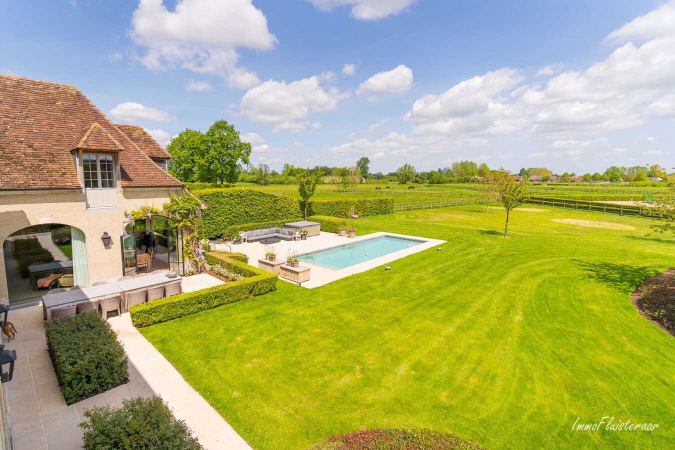 One of a kind equestrian estate on approximately 6.2 hectares. 