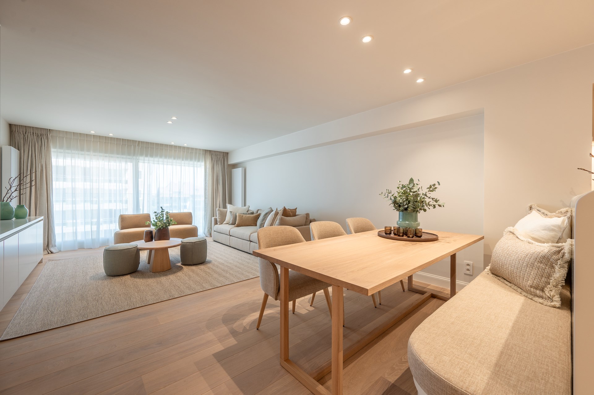 Luxueus gerenoveerd appartement met zeezicht in het Zoute. 