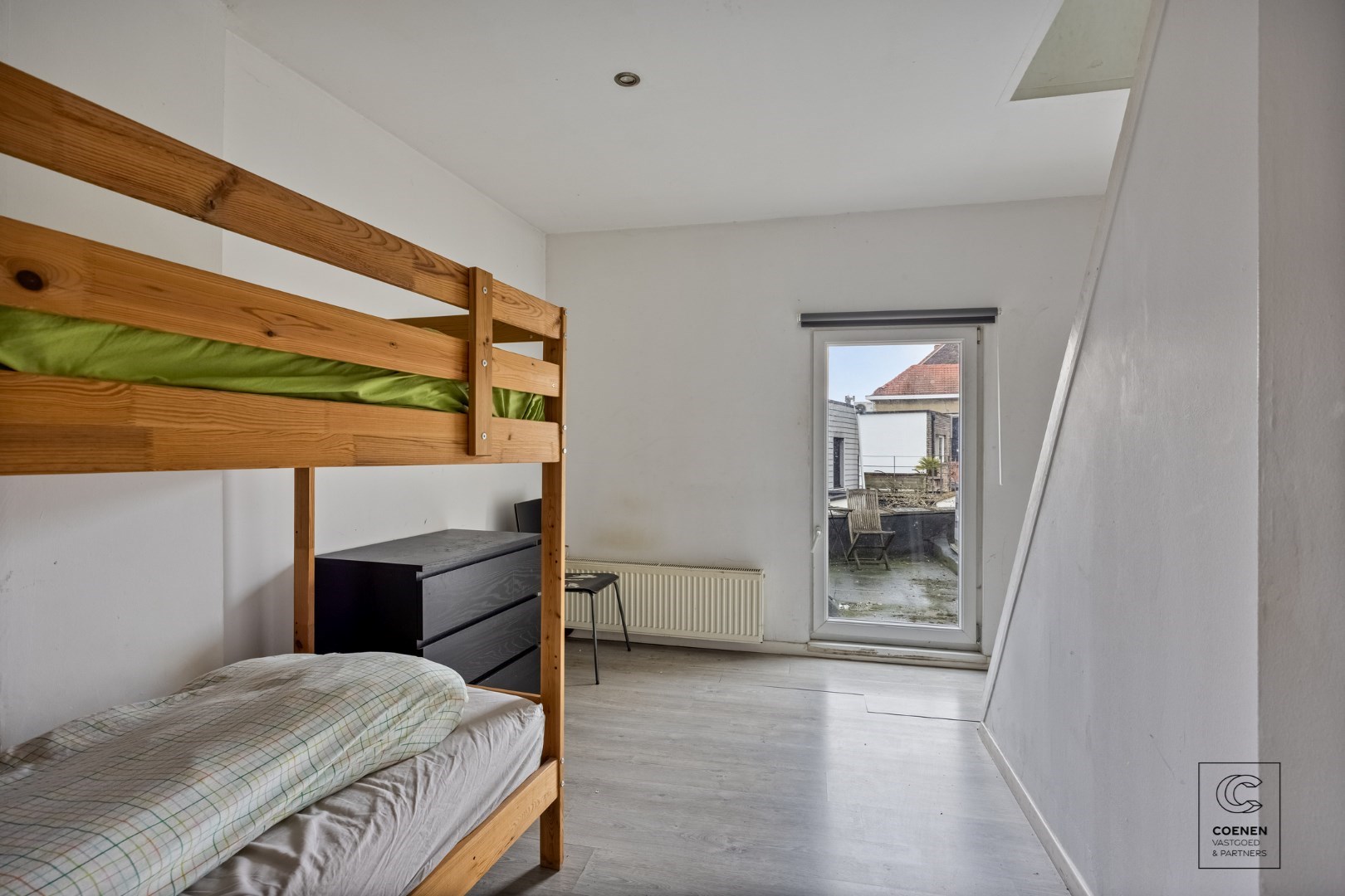 Op te frissen woning met 4a5 slp&#39;s op geweldige ligging te Willebroek! 