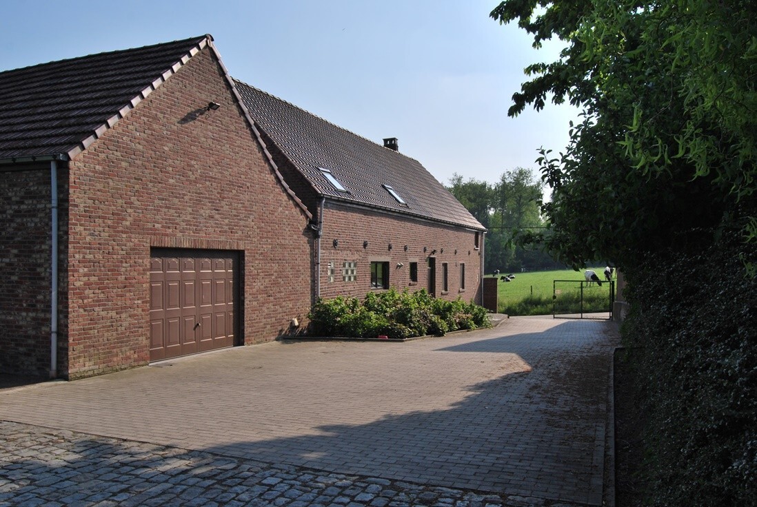 Charmante hoeve op ca. 1,1ha te Geraardsbergen 