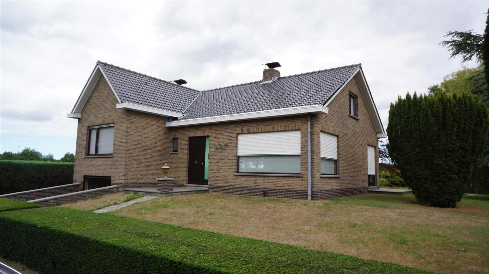 ALLEENSTAANDE WONING OP TOPLOCATIE 