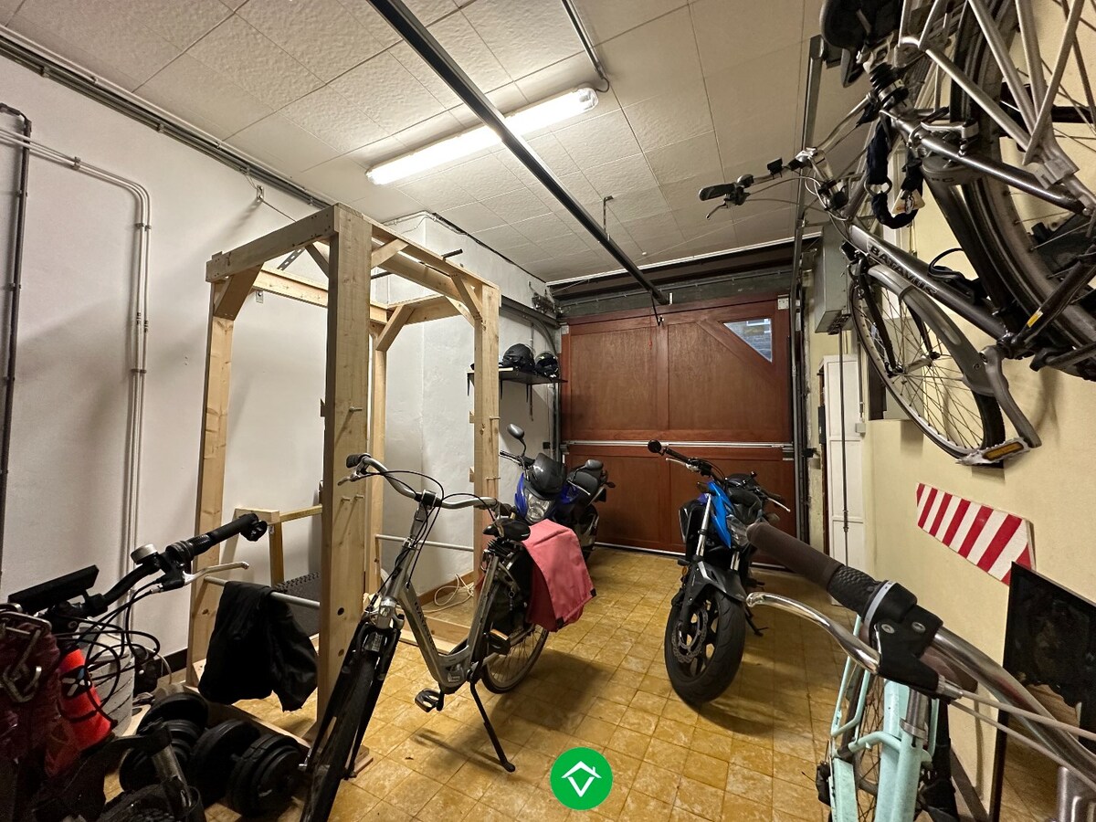 Instapklare woning met garage te koop in Oostende 