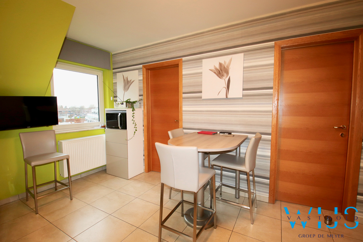 Instapklaar 3 slaapkamer appartement met terras te ERTVELDE ! 