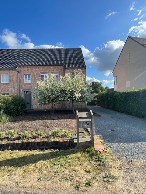 Prachtige half-open woning gelegen te Kasterlee - Tielen! 