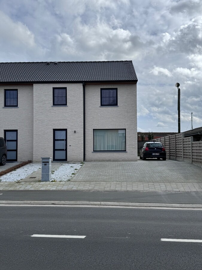 Nieuwbouwwoning met 3 slaapkamers te Koekelare 