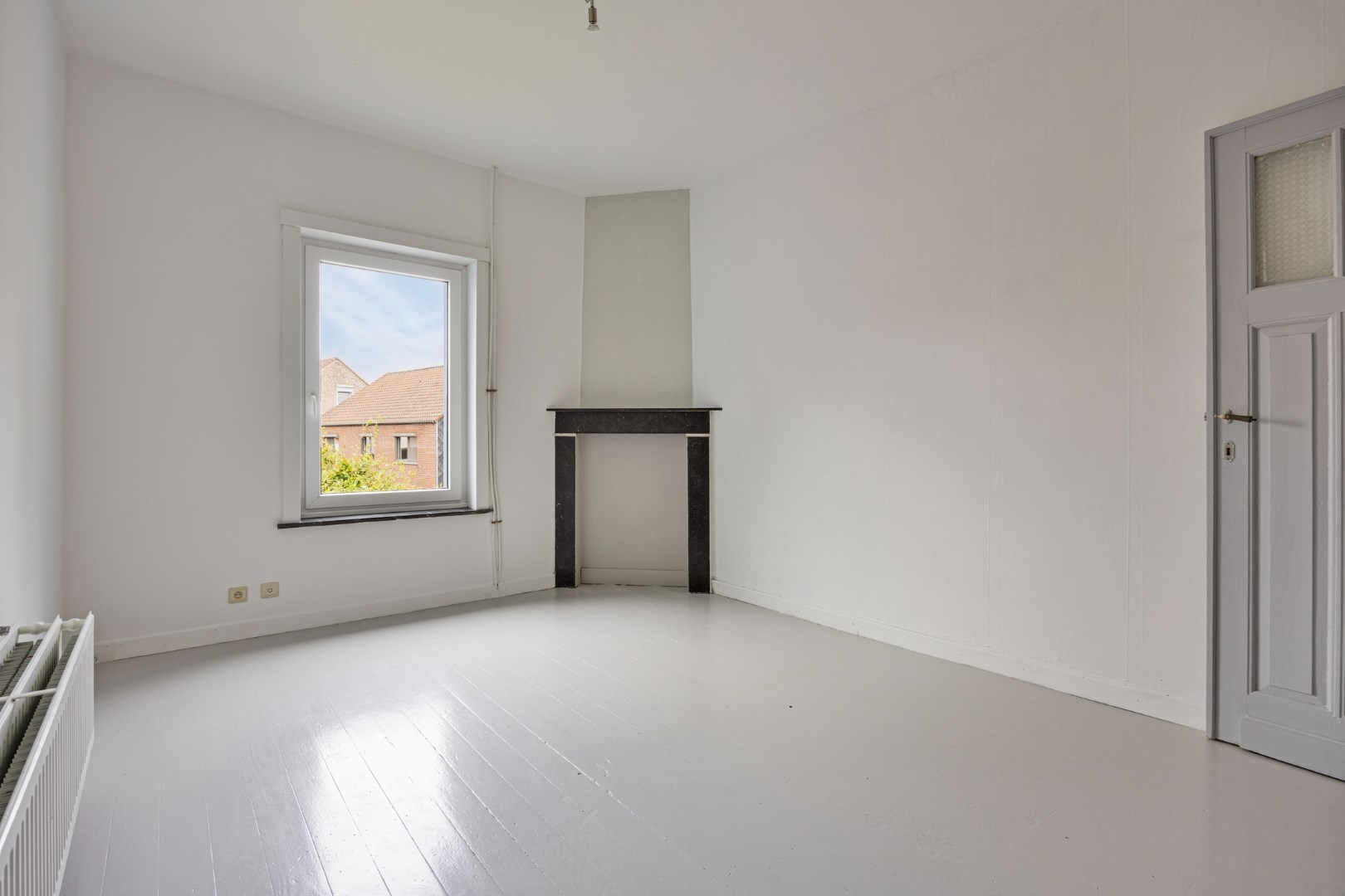 Woning met 3 slaapkamers, goede bereikbaarheid en veel winkels - EPC 188 kWh/m&#178; - bewoonbare oppervlakte 140 m&#178; 