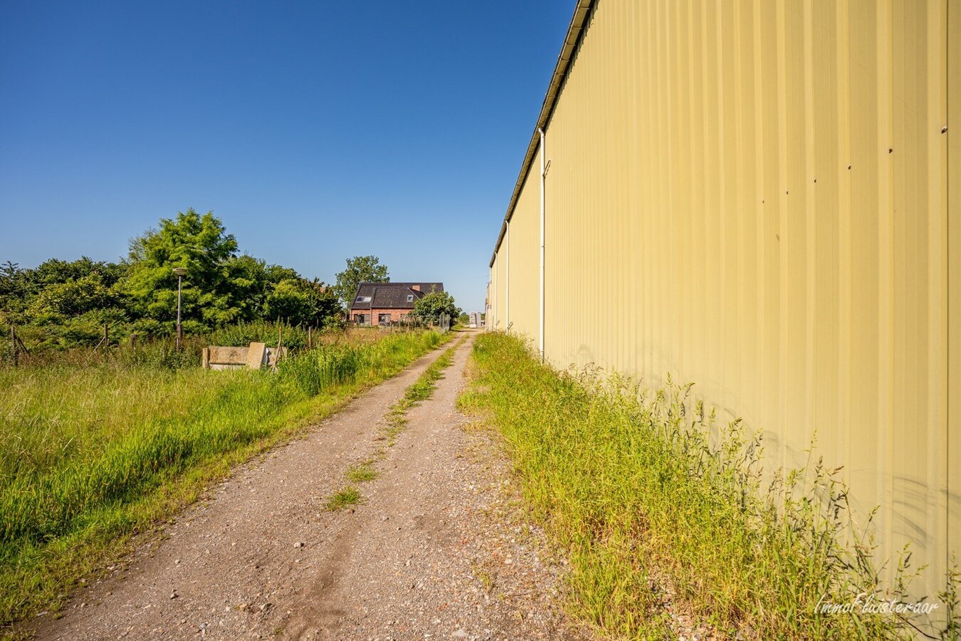 Bouwgrond met loods op ca. 54 are te Herk-de-Stad 