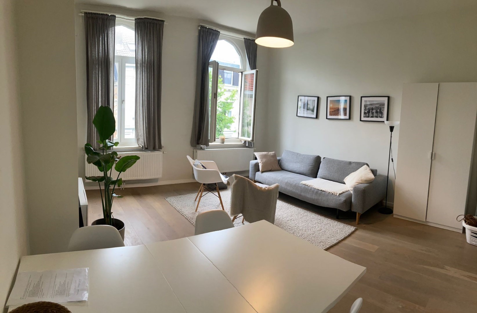 Prachtige instapklare studio van 50 m&#178; op een zeer gunstige ligging te Nationalestraat! 