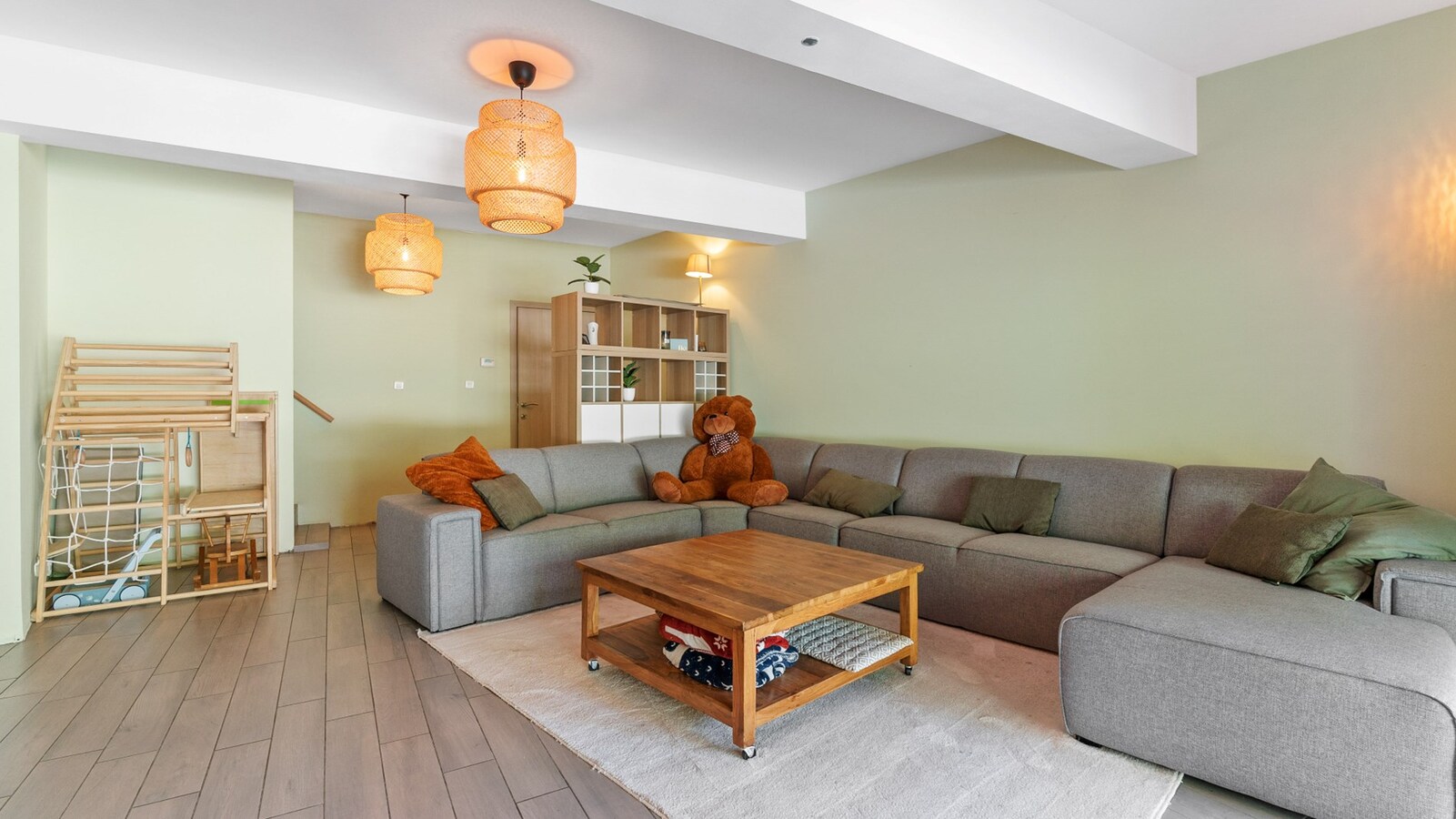 EZEMAAL - instapklare woning 5 slks 