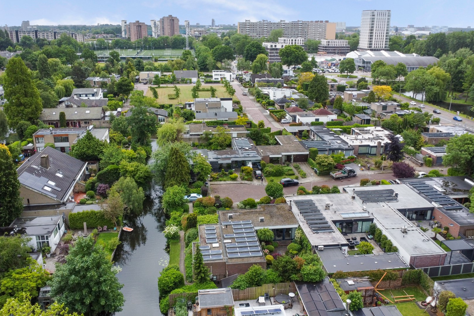 Royale bungalow aan het Van Maerlantpark – wonen met ruimte binnen &#233;n buiten 