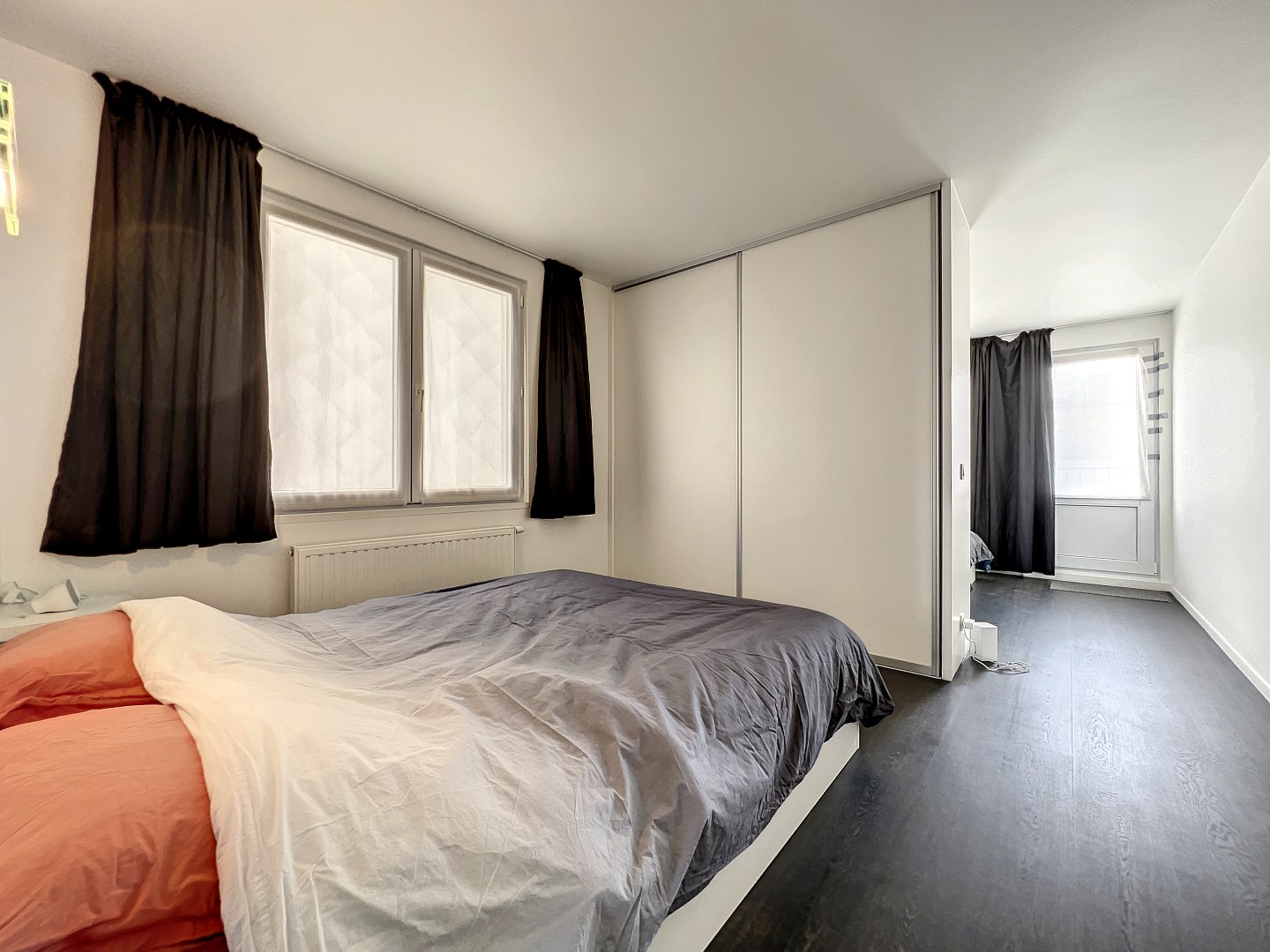 Prachtig vernieuwd 3-slaapkamer appartement met frontaal zicht op zee 