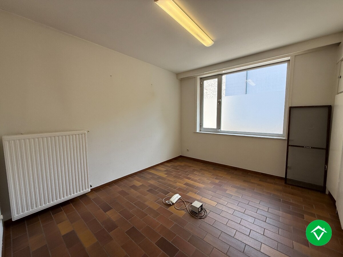 Gelijkvloers appartement met 2 slaapkamers in het centrum van Roeselare 