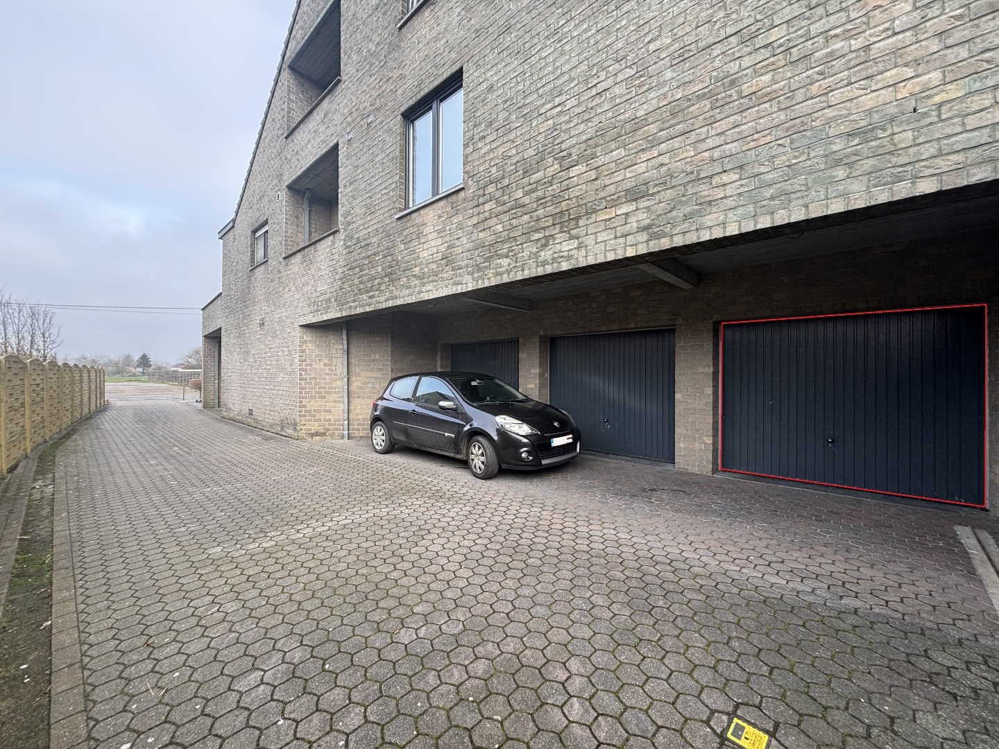 Instapklaar dakappartement met 2slpk. en ruim terras te Laakdal 