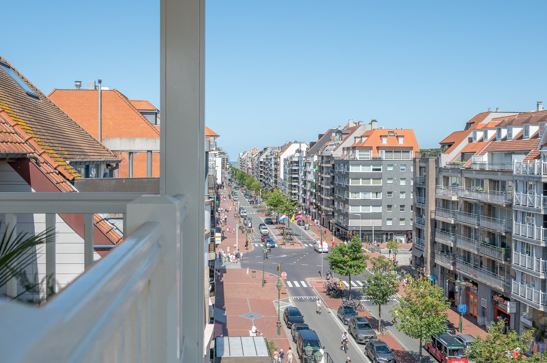 Luxe duplex dakappartement met zonneterrassen  in hartje Knokke 