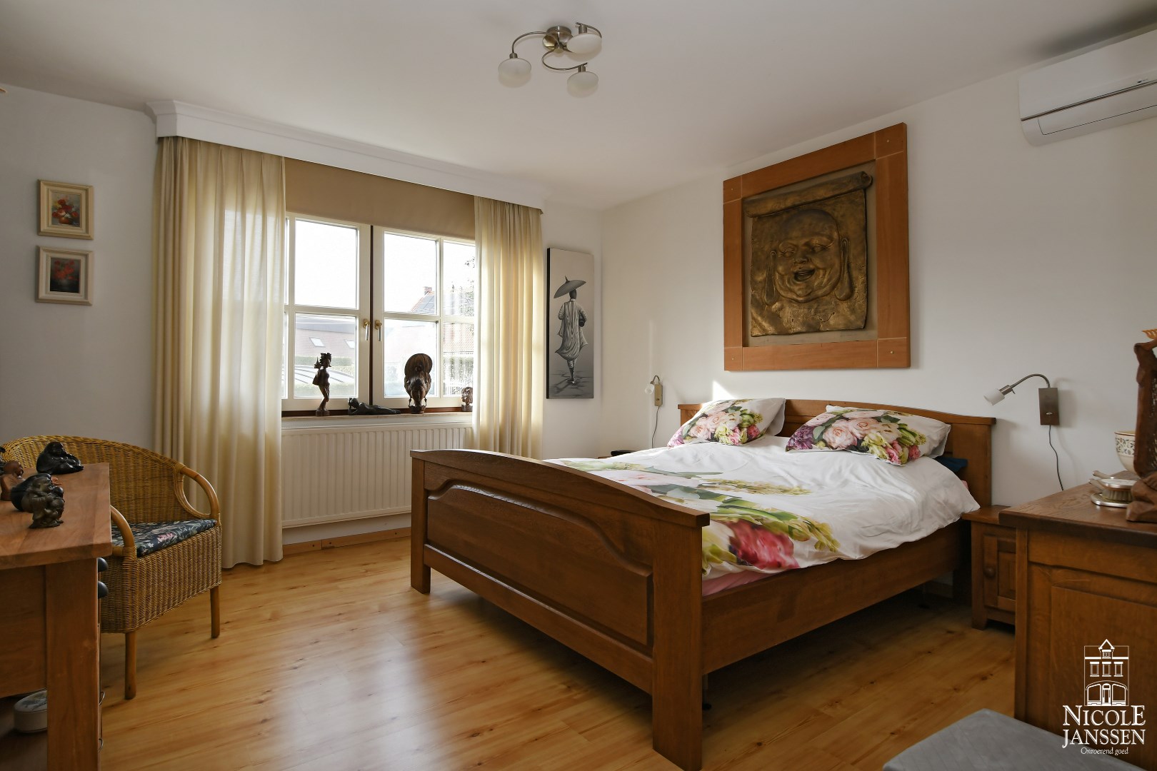 Ouderlijke slaapkamer met dressing en airco