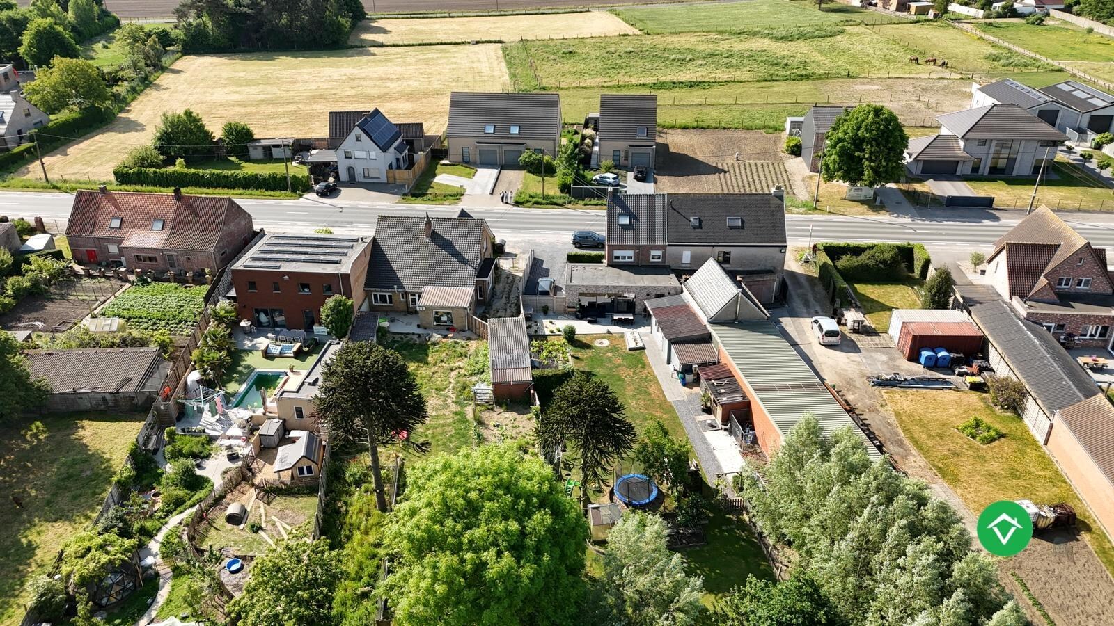 Ruim perceel van 1126 m&#178;  - tal van mogelijkheden! 