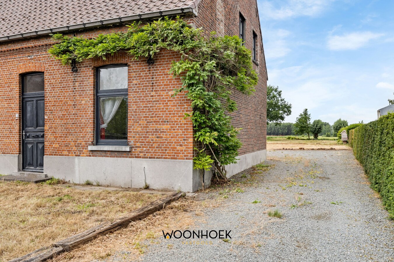 Residentieel gelegen gezinswoning met prachtig uitzicht op de velden te Eksaarde 