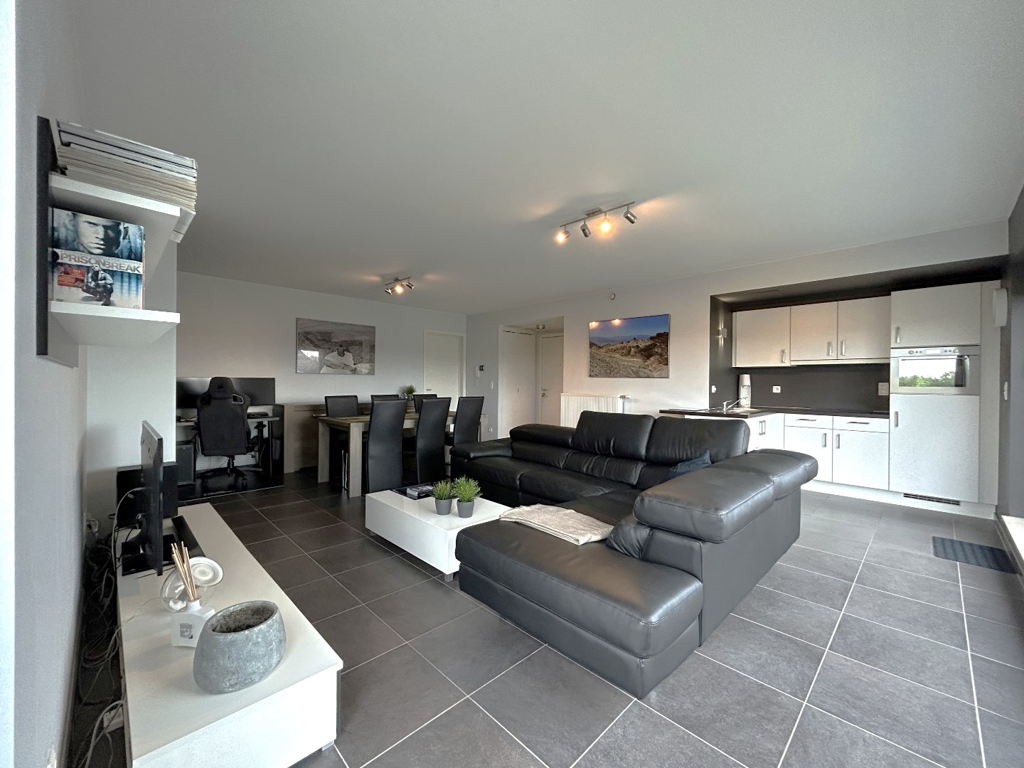 Lichtrijk, energiezuinig appartement met 1 slpk. in Geel 