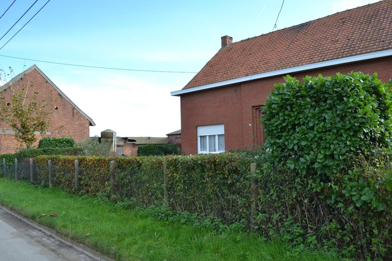 Te renoveren hoeve op ca 2,4 ha te Meerdonk 