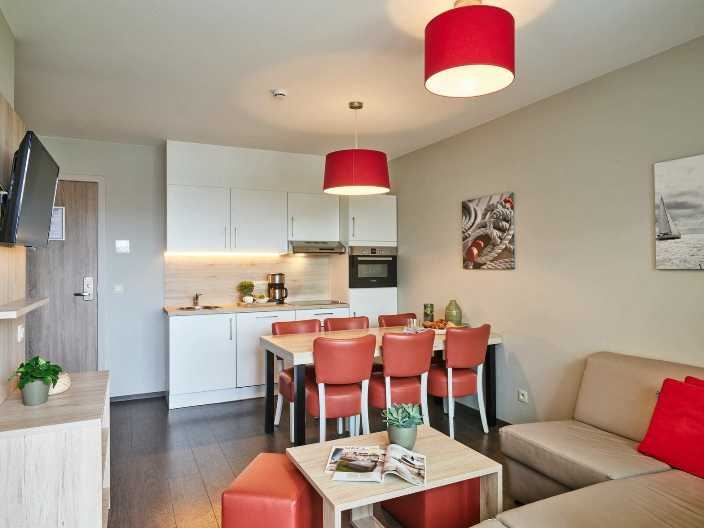 Business flat met aparte slaapkamer, slaaphoek en zetelbed (6p) in Holiday Suites Zeebrugge 