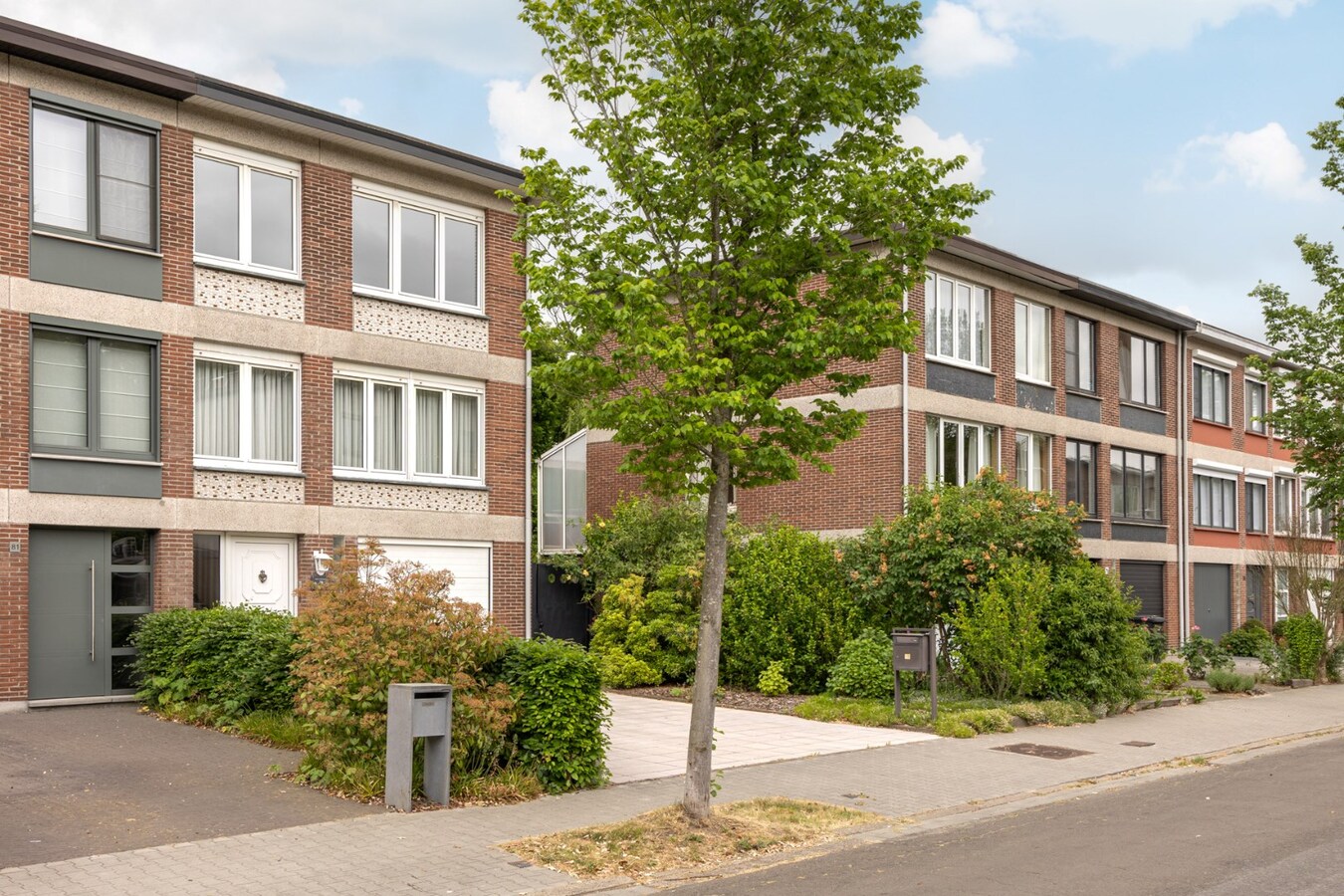 Ruime HOB met 3 slpk en garage te Molenveld Edegem! 