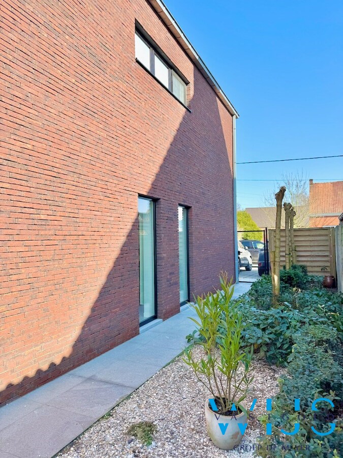 Recent woonhuis met LOODS te WIPPELGEM/ EVERGEM ! 