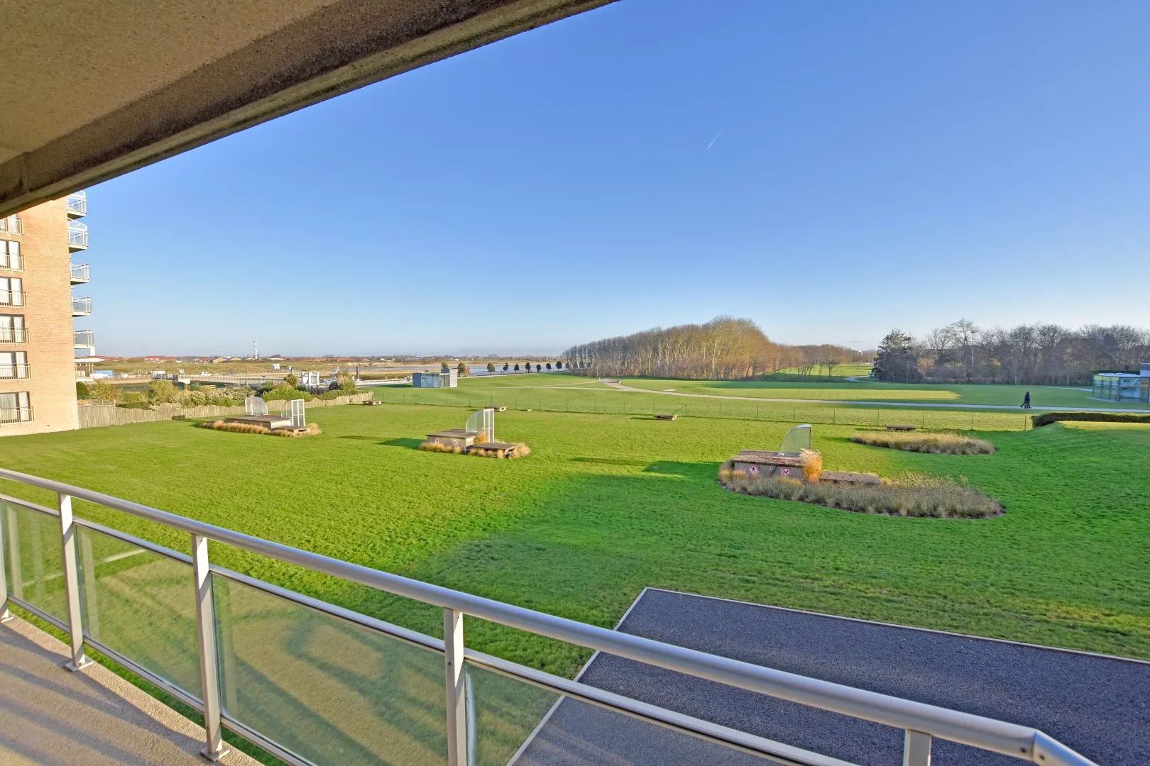 Prachtig appartement (99 m²) met 3 terrassen te  Nieuwpoort-Bad gelegen aan het Fabreplein