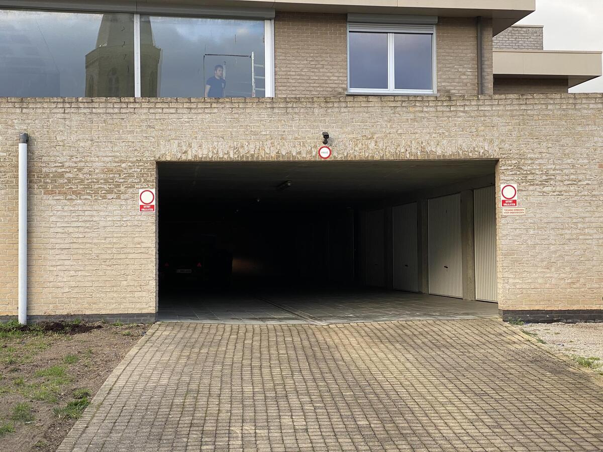 Dubbele garage te Westkerke 