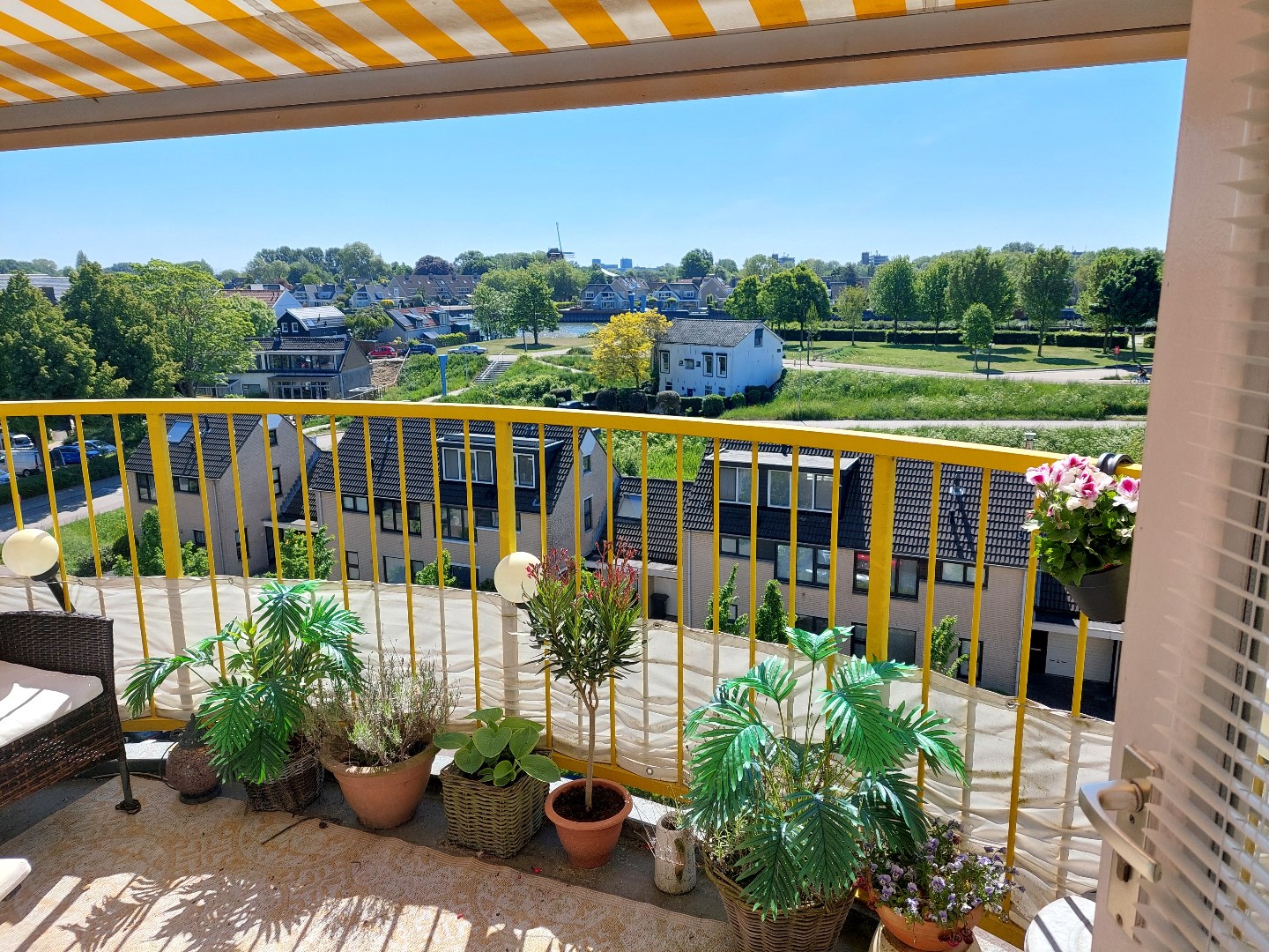 Op zoek naar een woning op hoog niveau met een &quot;Jofel&quot; uitzicht op de Hollandsche IJssel? 